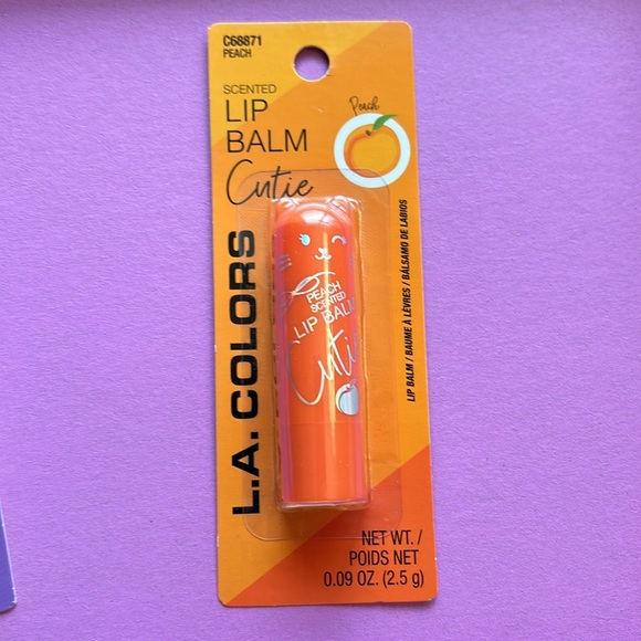 LIP BALM SCENTED IN PINEAPPLE ๐ GRAPE ๐ PEACH ๐ - Picture 4 of 5